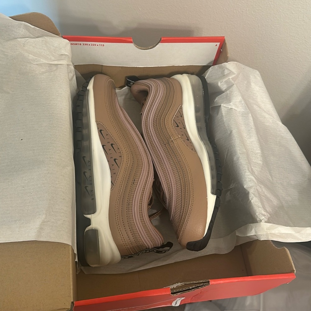 NWT! Nike Air Max 97 LX - Desert Dust